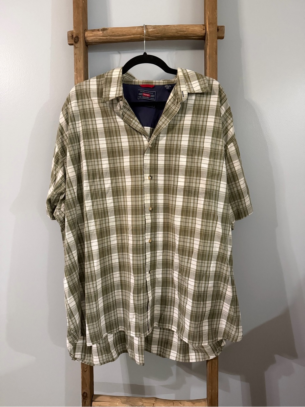 Wrangler Olive and White Plaid Short-Sleeve Button-Down Shirt